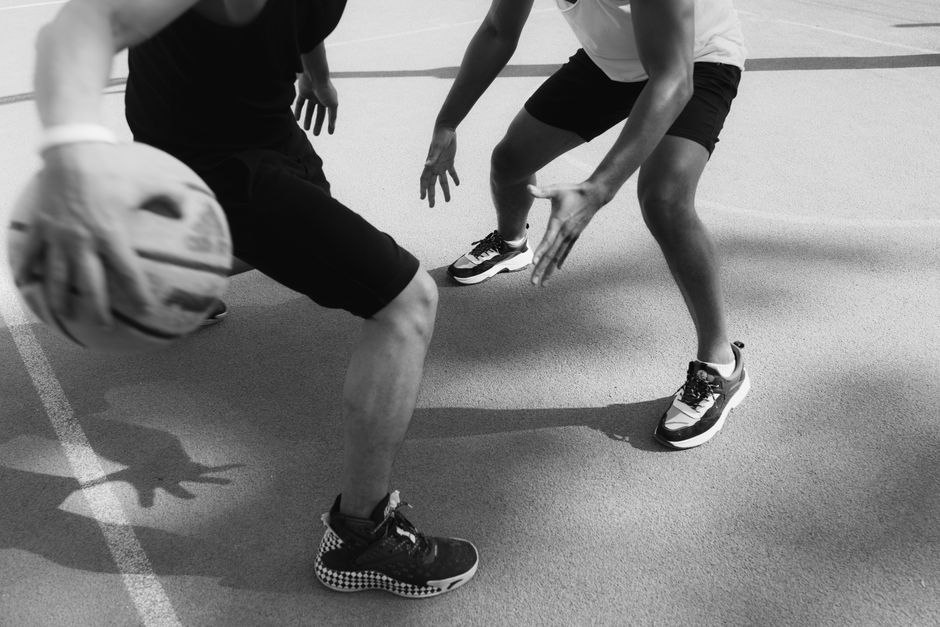 外滩光影秀联动瑜伽嘉年华 lululemon与社区